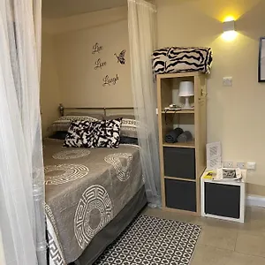 https://apt-grangemill-garden-annex.cambridgehotelsuk.com